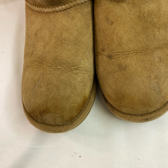 UGG Classic Tan Bailey Bow Boots S/N1090529K Women’s Size 5 - Picture 4 of 7